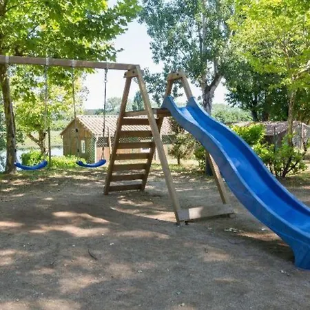 Camping Mobil Climatisé - 6 Pers. - Api-1-52-2817 Badefols-sur-Dordogne